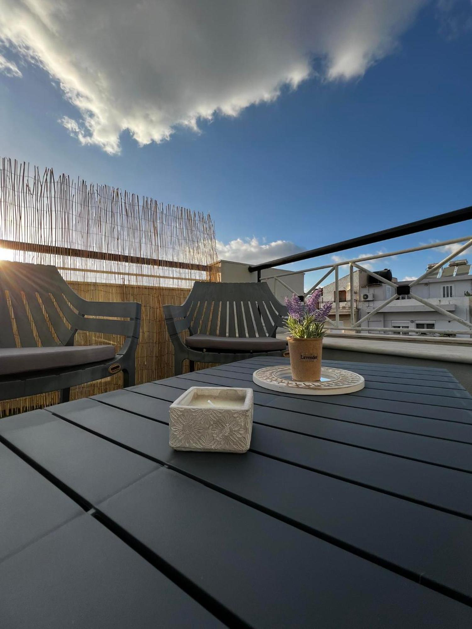 Sunny Apartment For Couples & Friends In Centre Iráklio Kültér fotó